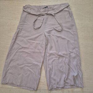 Amanda Green Wide Legged Capris